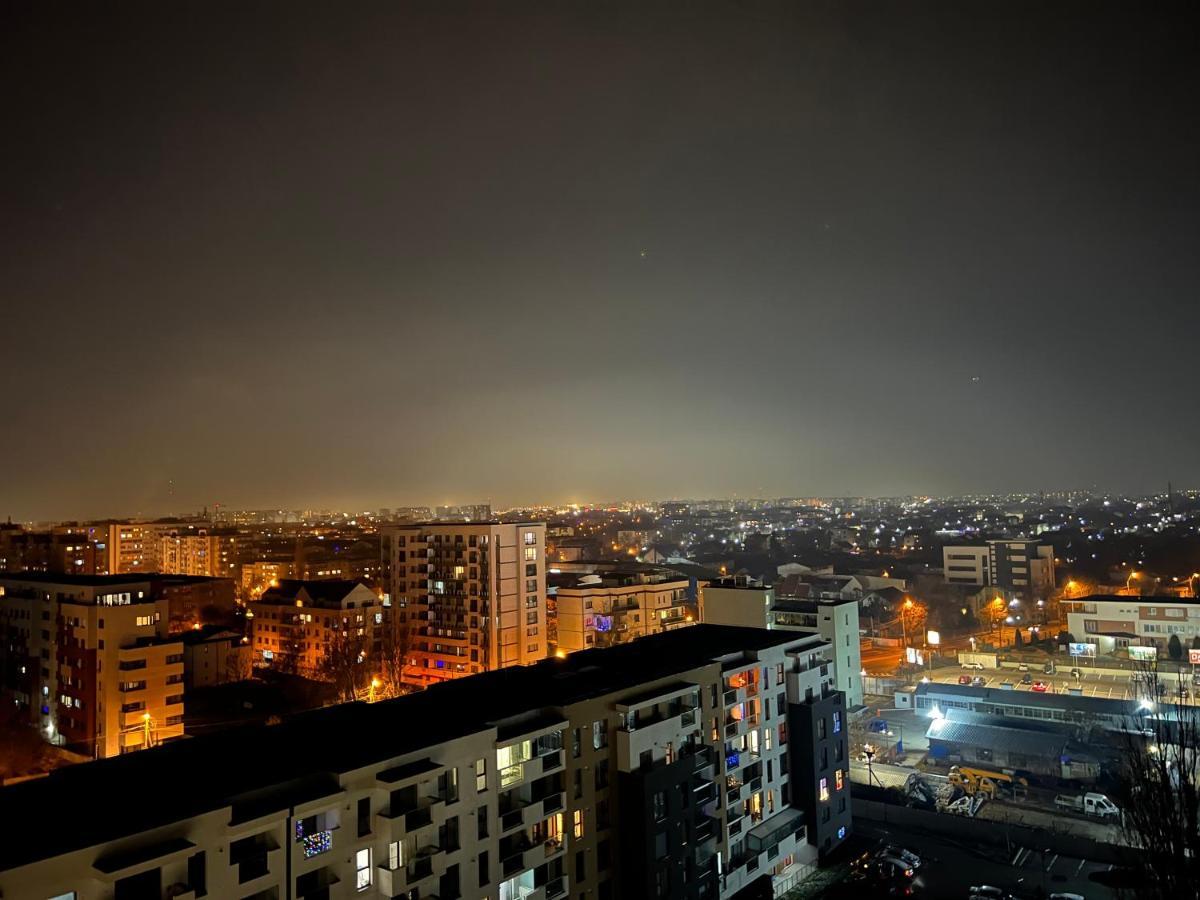 Stunning 2-Room Penthouse With Lakeview W11 Bukarest Exterior foto