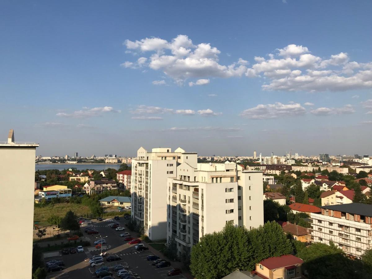 Stunning 2-Room Penthouse With Lakeview W11 Bukarest Exterior foto